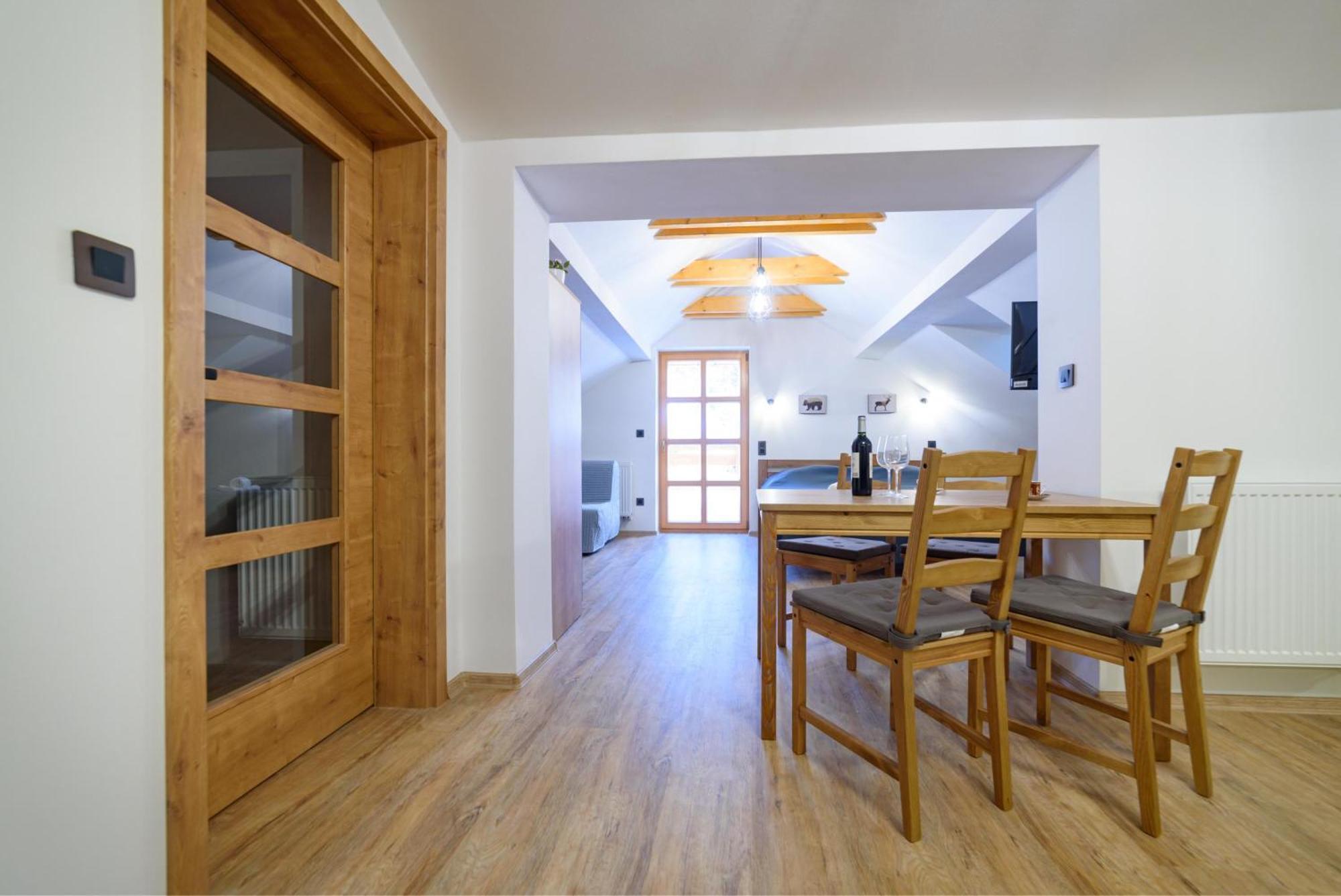 Apartman Na Hurce Horni Plana Luaran gambar